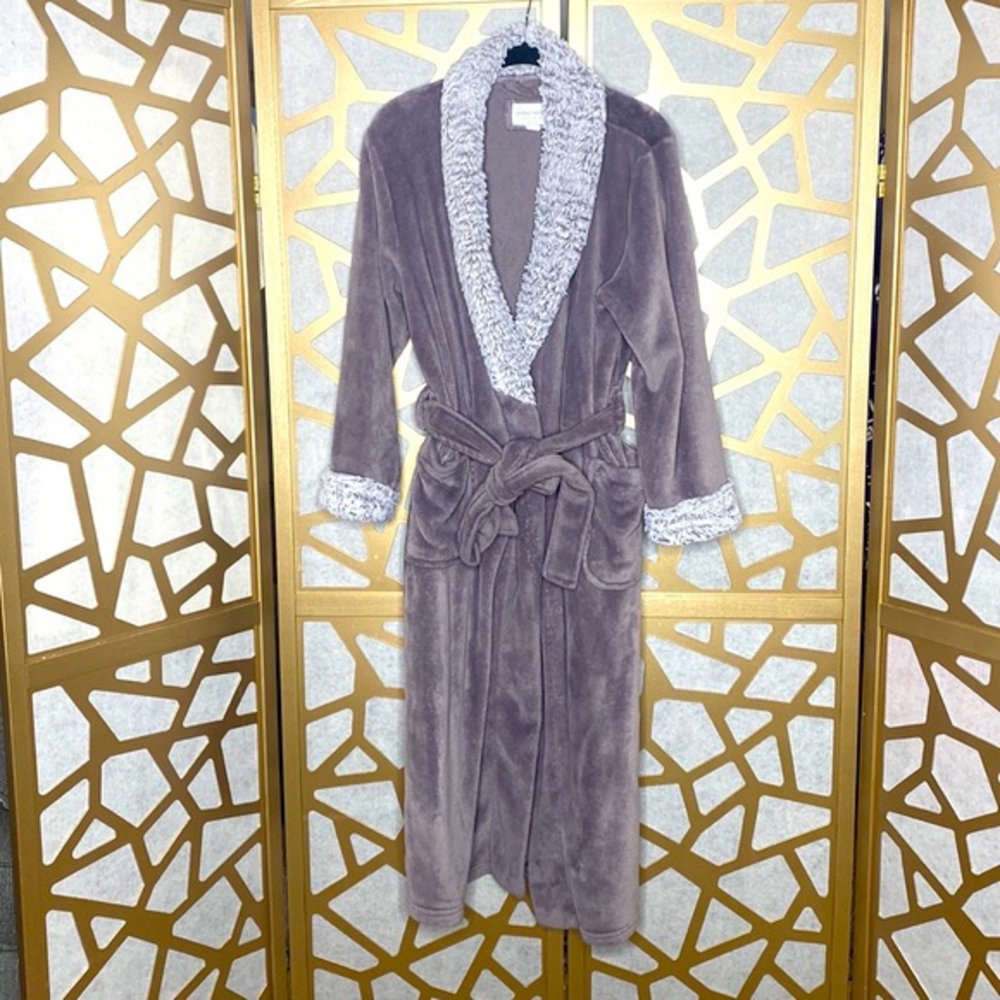 Carole Hoffman Plush‎ Wrap Lilac Robe